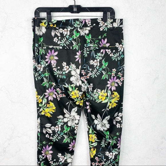 [H&M] Black Floral Trousers Pants - Picture 7 of 8